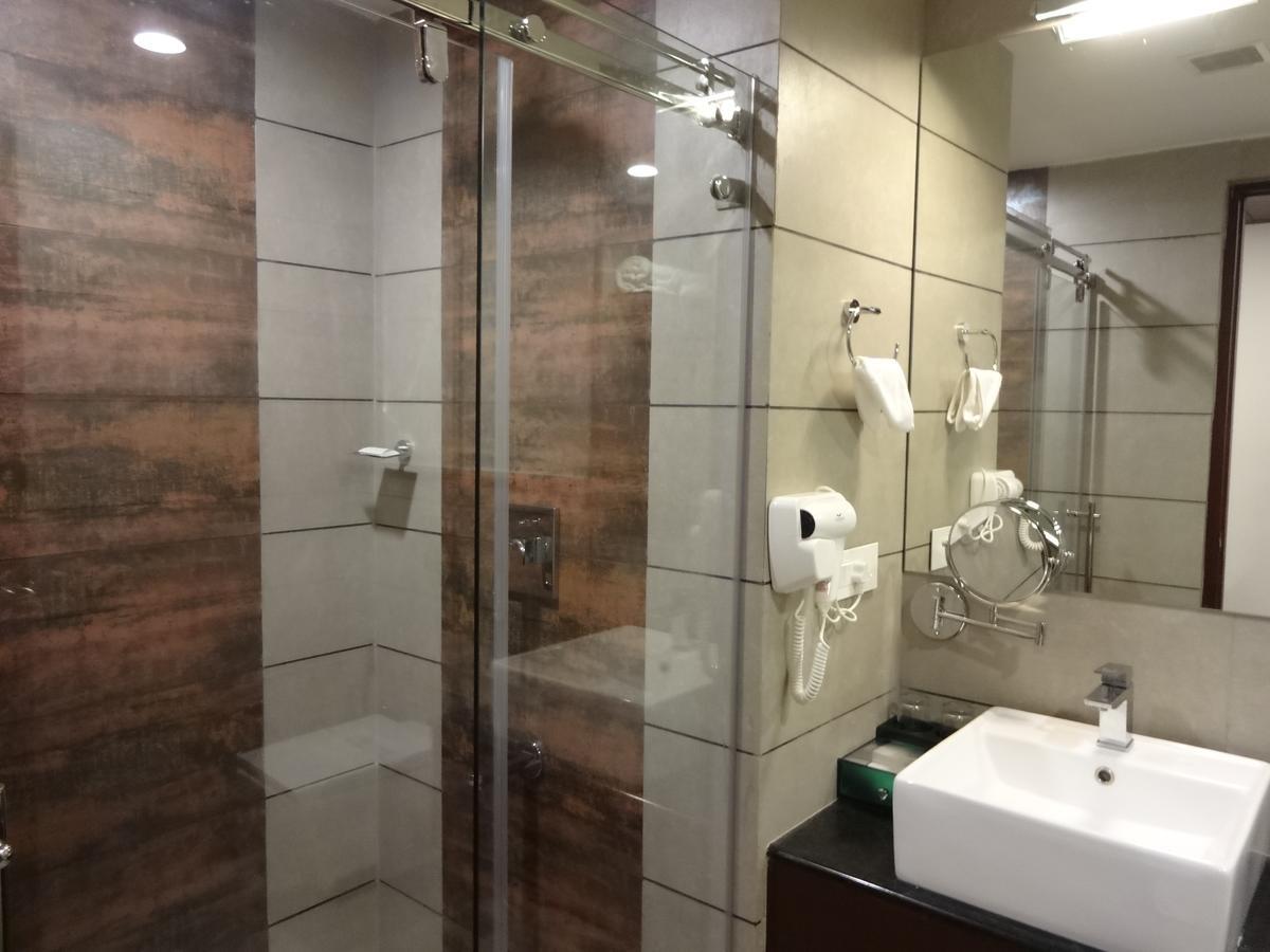 Woodies Bleisure Hotel Kozhikode Εξωτερικό φωτογραφία
